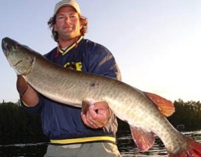 Rob Manthei Wisconsin Musky Fishing Guide 