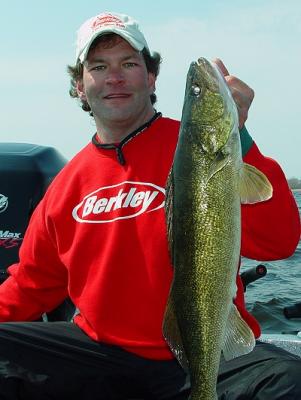 Rob Manthei Wisconsin Walleye Fishing Guide