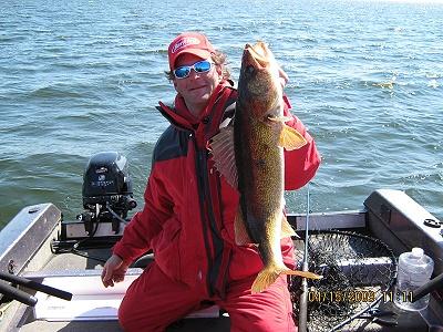 Rob Manthei Wisconsin Walleye Fishing Guide